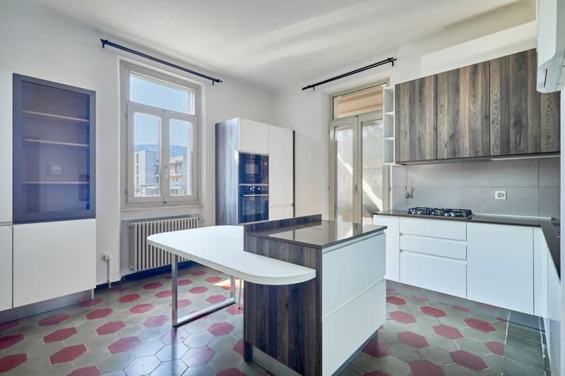 Villa de style Liberty avec jardin et trois unités d'habitation - idéale également comme investissement (5)