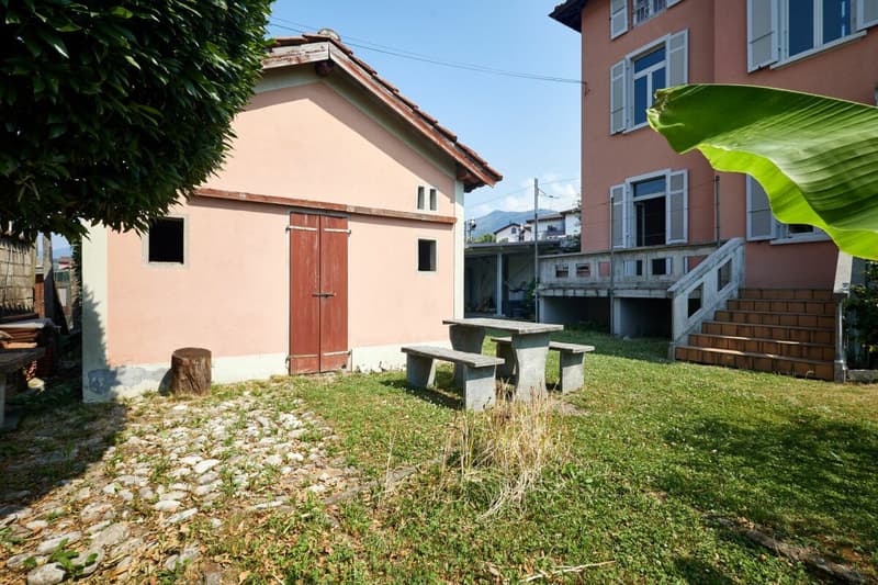 Villa de style Liberty avec jardin et trois unités d'habitation - idéale également comme investissement (2)