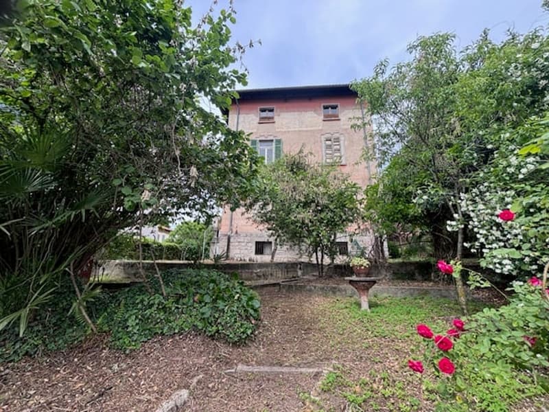Villa d'époque d'une beauté incomparable, à deux pas de Lugano (3)
