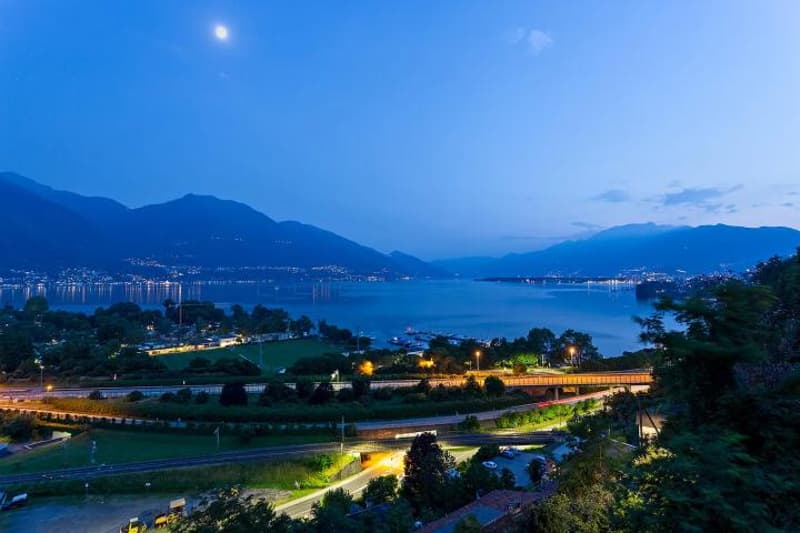 Appartamento di 3.5 locali con vista lago (8)