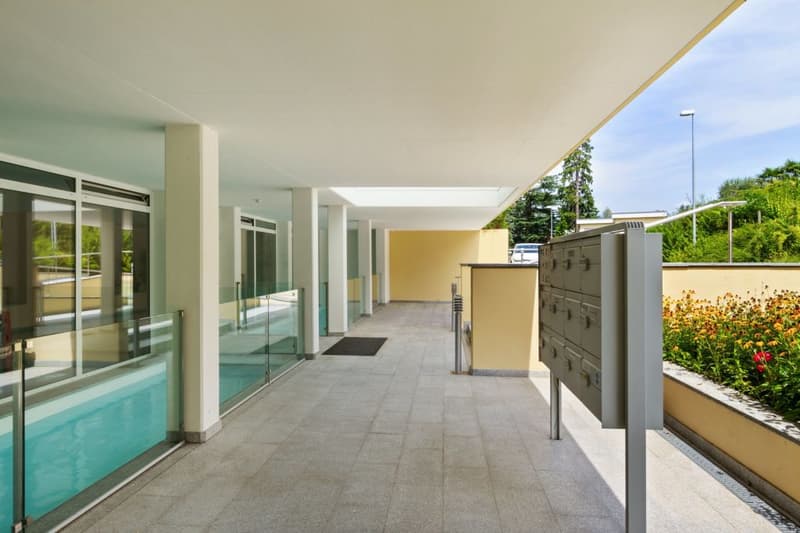Favoloso Appartamento 5.5 locali, con Vista Lago e Piscina a Montagnola, Svizzera (9)
