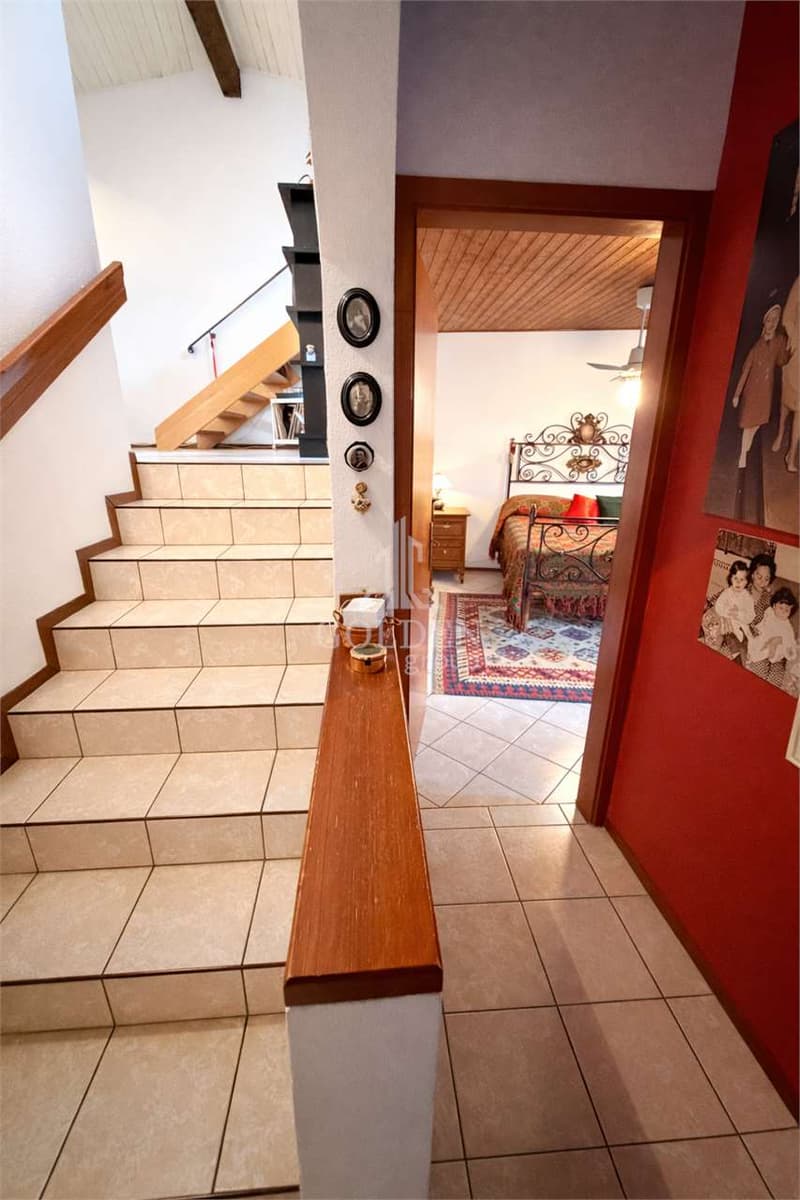 Casa di nucleo con giardino privato e terrazzo a Muzzano (13)