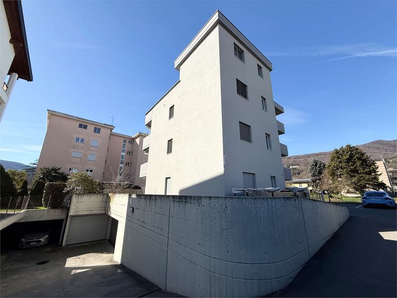 4.5 rooms with large panoramic terrace and private access to the floor (13)