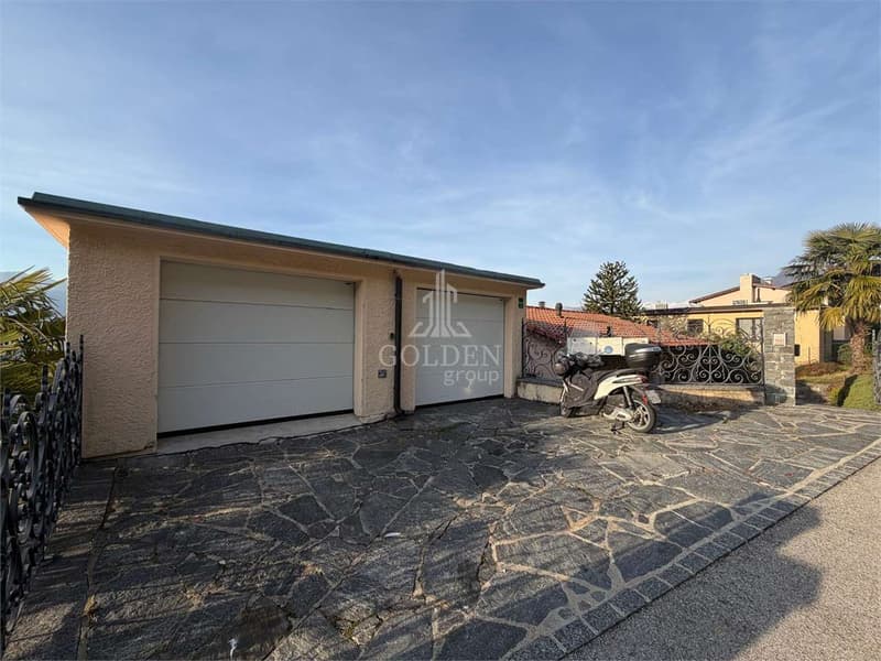 Maison bifamiliale avec 2 × 3,5 pièces et une maison de 2,5 pièces avec jardin (4)
