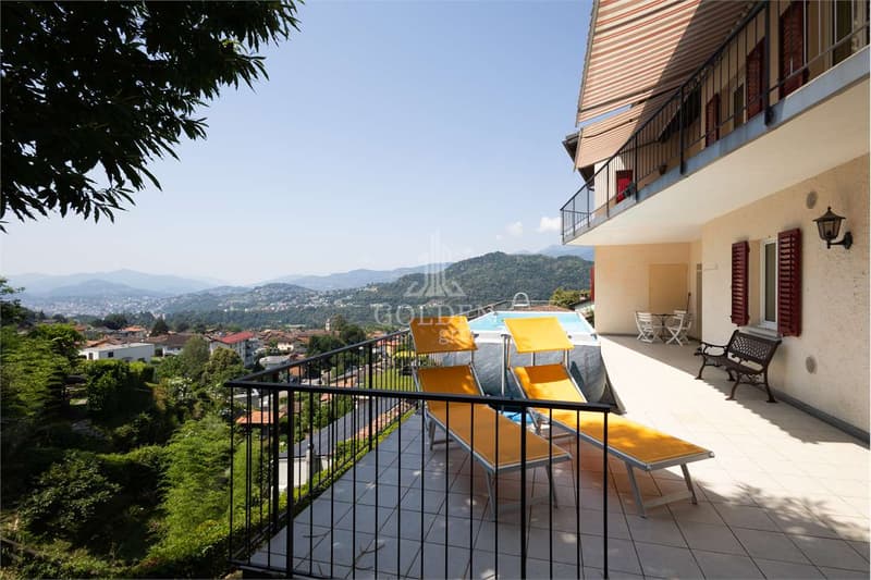 Cadro - Elegante casa unifamiliare con terrazze panoramiche e grande g (1)
