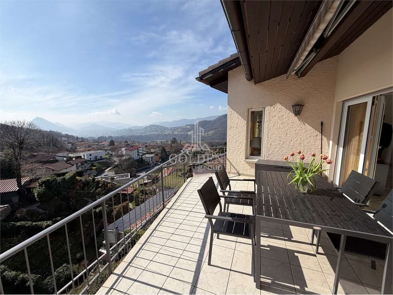 Maison panoramique élégante avec vue ouverte sur Lugano Cadro (3)