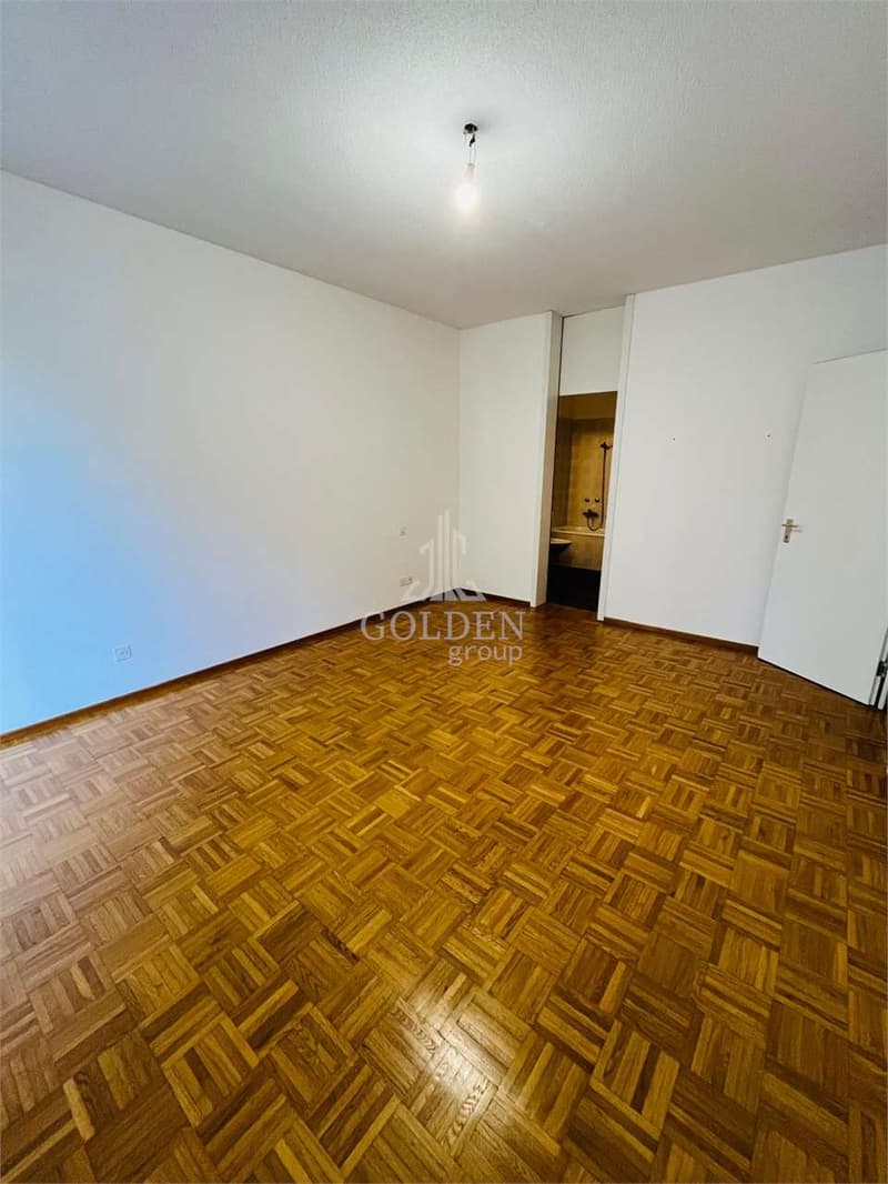 Noble 4.5 rooms with terrace and parking spaces in the garage (9)