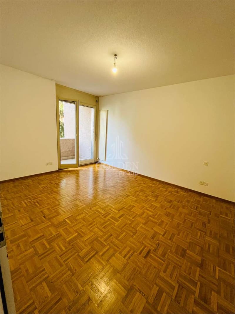 Noble 4.5 rooms with terrace and parking spaces in the garage (8)