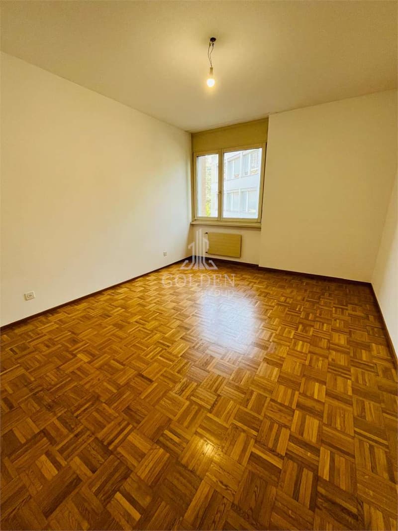 Noble 4.5 rooms with terrace and parking spaces in the garage (10)
