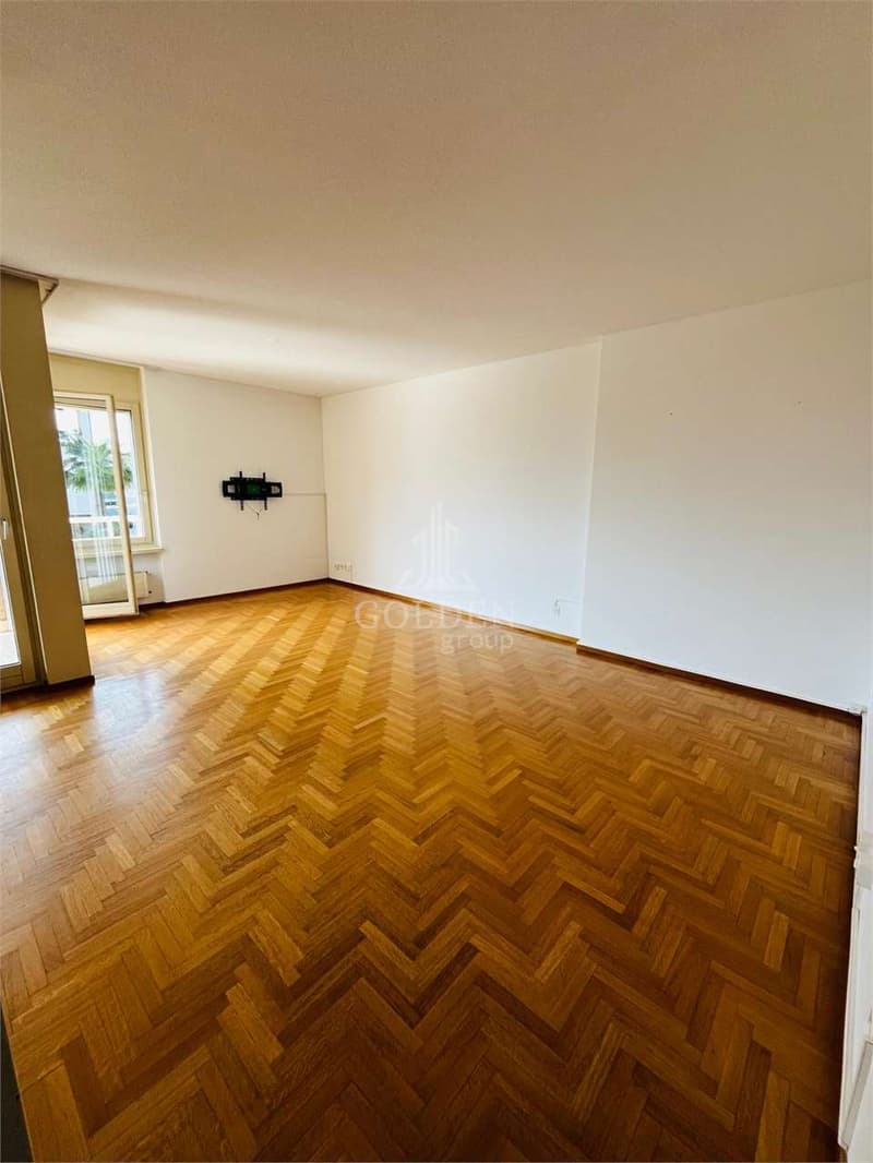 Noble 4.5 rooms with terrace and parking spaces in the garage (2)