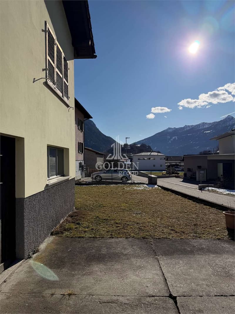 Detached house with large plot in Aquila-Blenio (8)