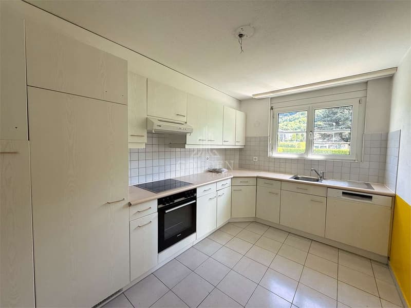 Spacious 4.5-room apartment with private garden (4)