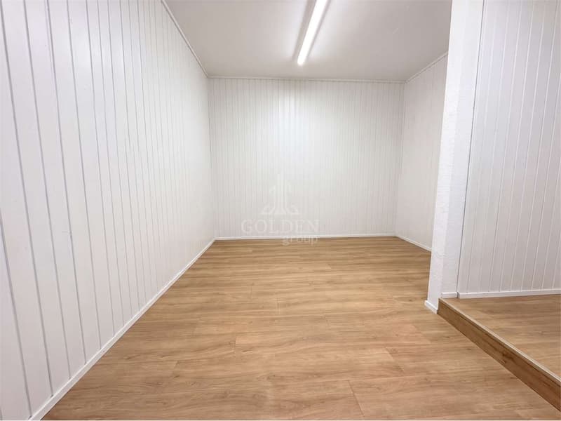 Commercial space/showroom with 4 parking spaces in strategic location (7)