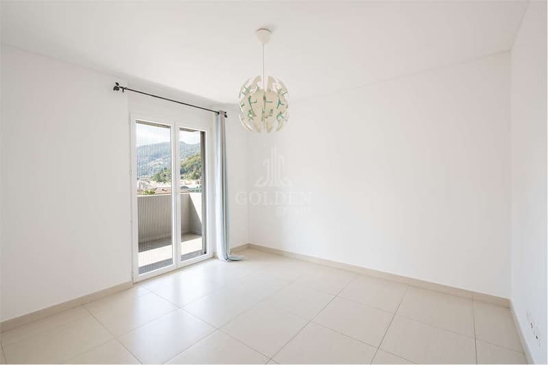 Exclusive 4.5-Room Attic with Large Panoramic Terrace for Rent (8)