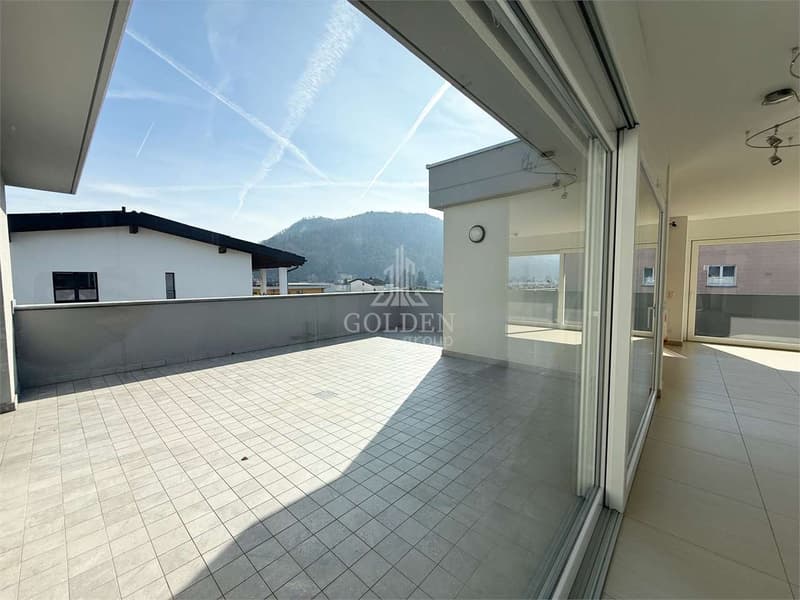 4,5 locaux avec grande terrasse panoramique et accès privé à l'étage (1)