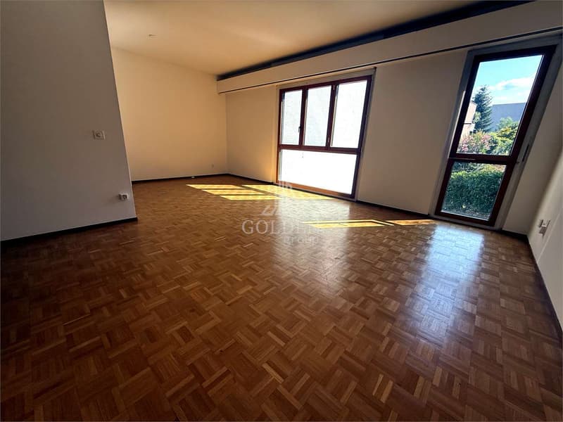Zweieinhalb-Zimmer-Wohnung (3)