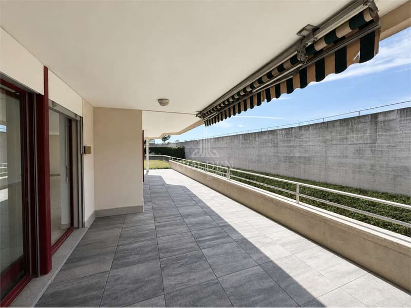 Ampio 4.5 locali con giardino privato e terrazza coperta (13)