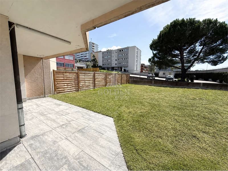 Ampio 4.5 locali con giardino privato e terrazza coperta (2)