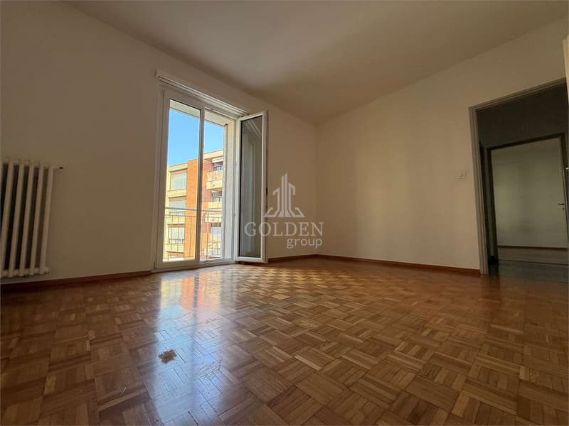 Luminoso appartamento di 4.5 locali a Massagno, con 2 balconi e posto (5)