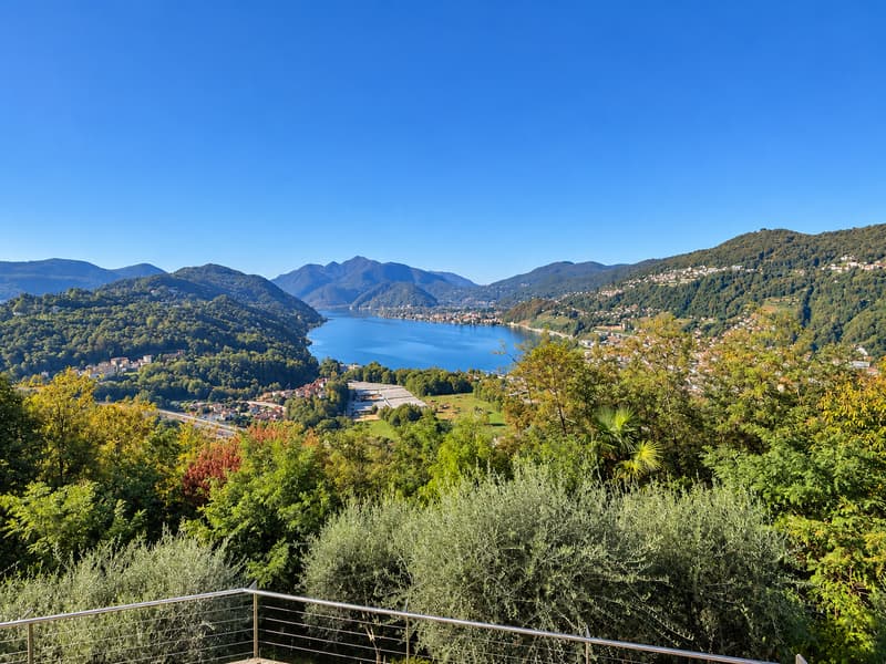 Elegante villa con vista panoramica sul lago, piscina a sfioro e giardino privato. (7)