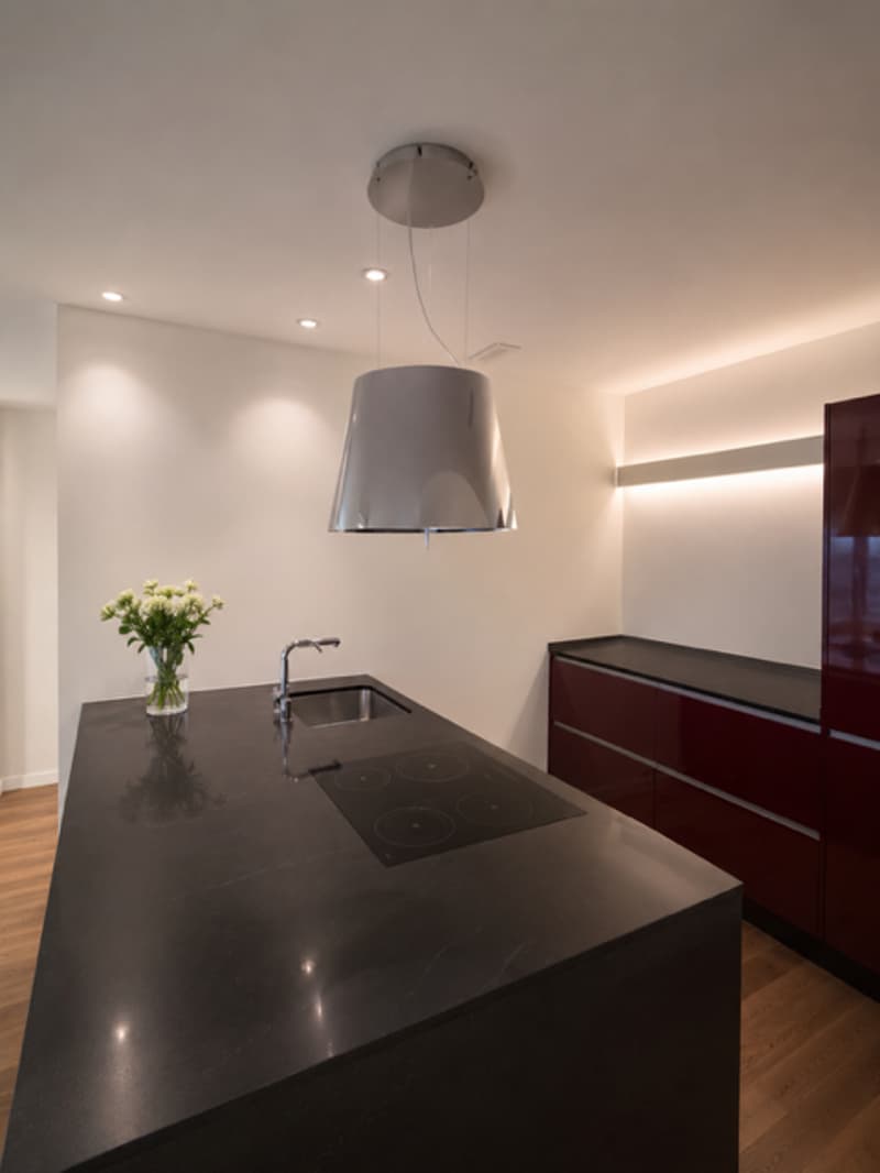 Hochwertige 2.5-Zimmer-Wohnung mit grosszügigem Wohnbereich und 10 m² Südwest-Terrasse (8)