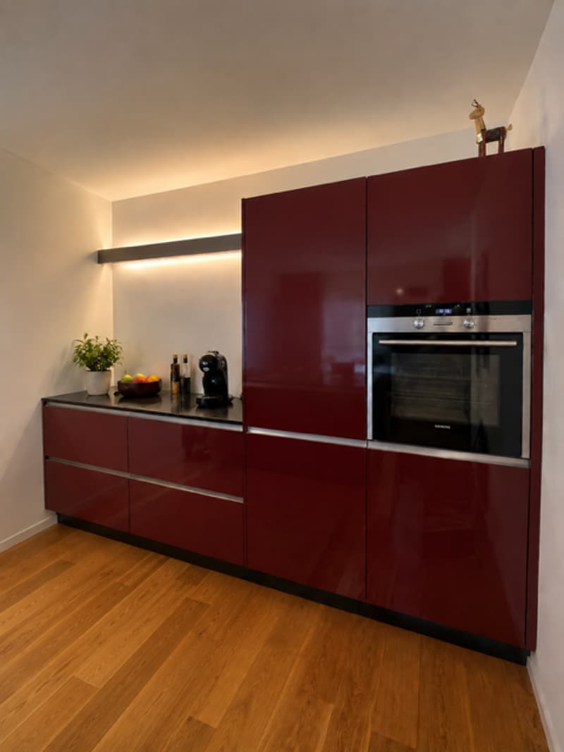 Hochwertige 2.5-Zimmer-Wohnung mit grosszügigem Wohnbereich und 10 m² Südwest-Terrasse (5)