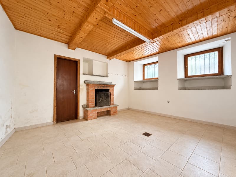 Collina d’Oro: potenziale a reddito o una casa di 7 locali tutta da vivere (16)