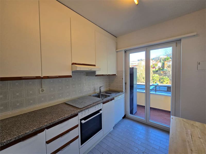 Appartement spacieux de 4,5 pièces au dernier étage avec 3 terrasses et places de parking (4)