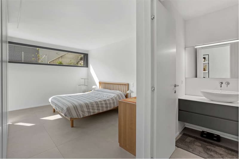 New modern villa + 2.5 independent units | 8 parking spaces (8)