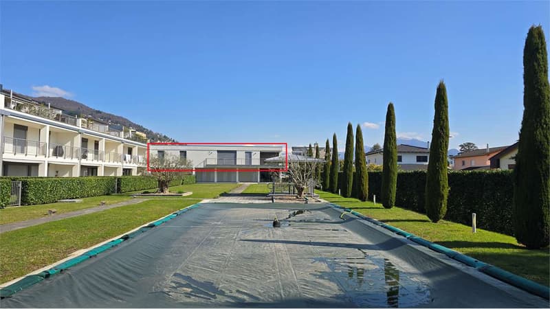 Propriété d'exception - 6,5 pièces avec piscine et finitions de haute qualité (1)