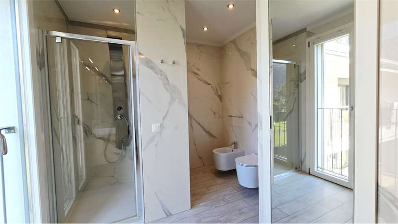 Propriété d'exception - 6,5 pièces avec piscine et finitions de haute qualité (13)
