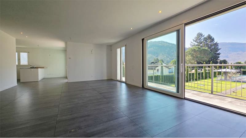Propriété d'exception - 6,5 pièces avec piscine et finitions de haute qualité (2)