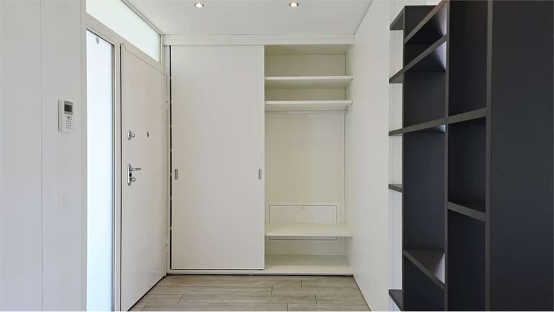 Propriété d'exception - 6,5 pièces avec piscine et finitions de haute qualité (7)