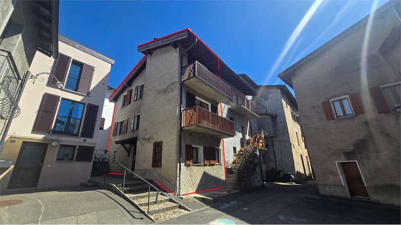 Vezia core: 3-level house renovated with Ticino charm (1)