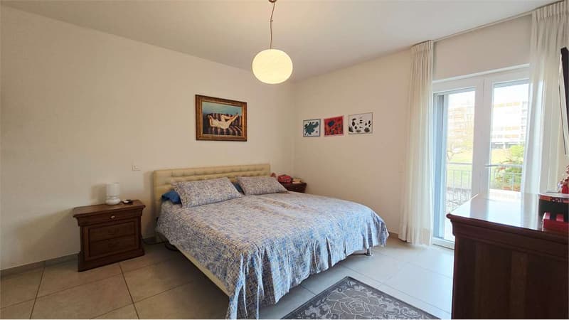 Appartement spacieux 4.5 pièces dans un quartier calme et verdoyant (9)