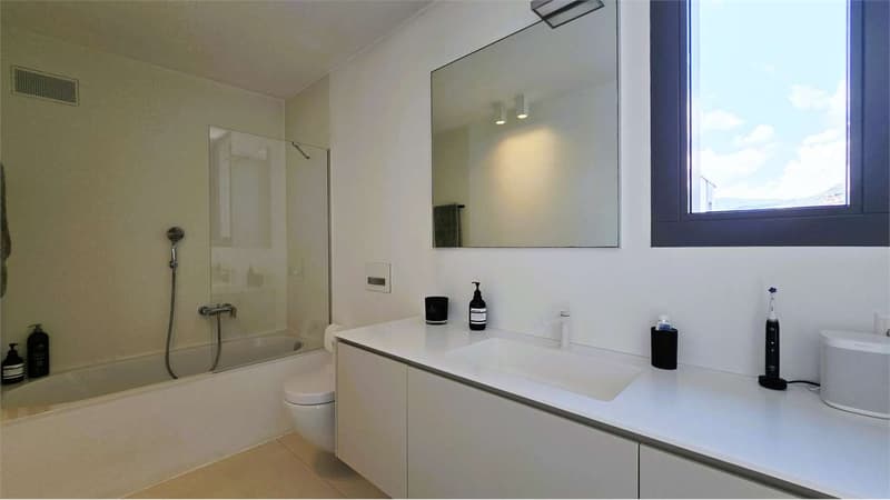 Contemporary villa with pool in Villa Luganese (11)