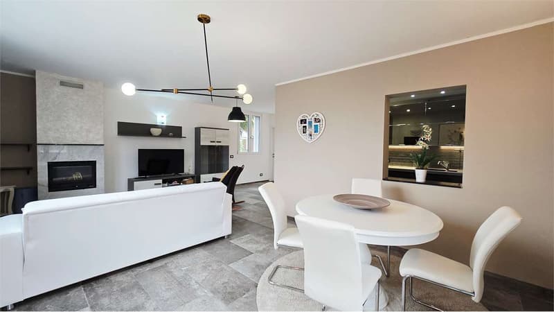 Moderna villetta bifamiliare con 2 appartamenti (3)
