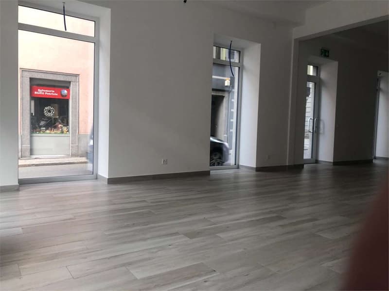 Affittasi Locale Commerciale - 40 m² - Centro Biasca (5)