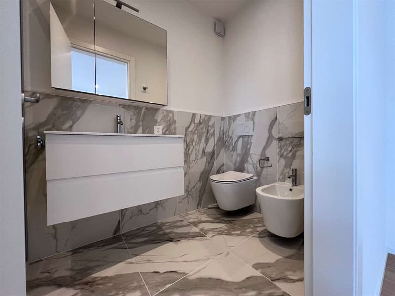 Lugano - Elegante 4.5 locali con vista lago | Vendita & Rent to Buy (12)