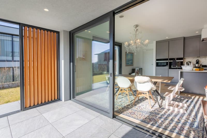 Splendido appartamento duplex di 4.5 locali di recente costruzione a Comano (13)