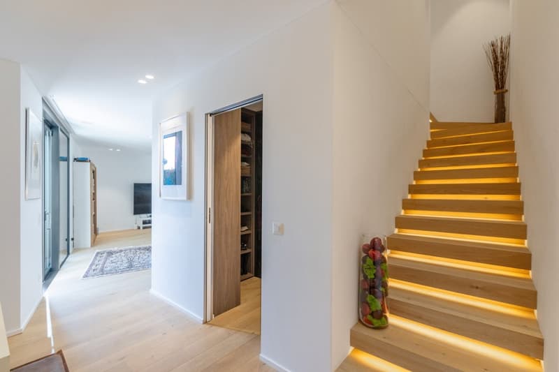 Splendido appartamento duplex di 4.5 locali di recente costruzione a Comano (8)