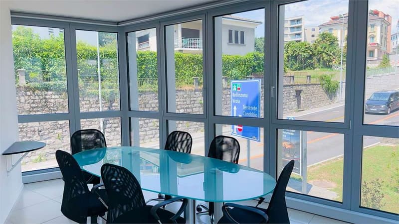 Office for rent in a very serviced area (2)