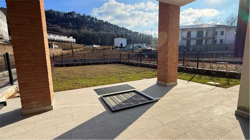 Three-room apartment with garden and exclusive services (4)