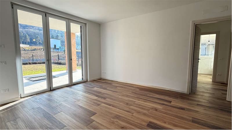 Three-room apartment with garden and exclusive services (5)