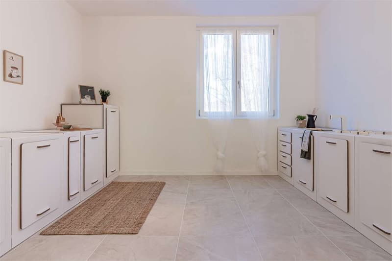 Nouvel appartement trois pièces avec jardin privé, piscine 150mq et garage 50mq (8)