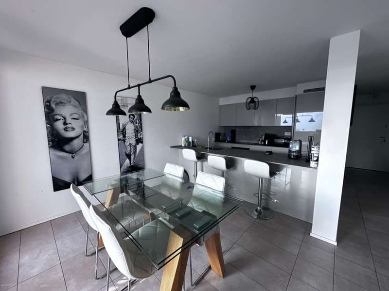 Bright 3.5-room apartment with large terraces (5)