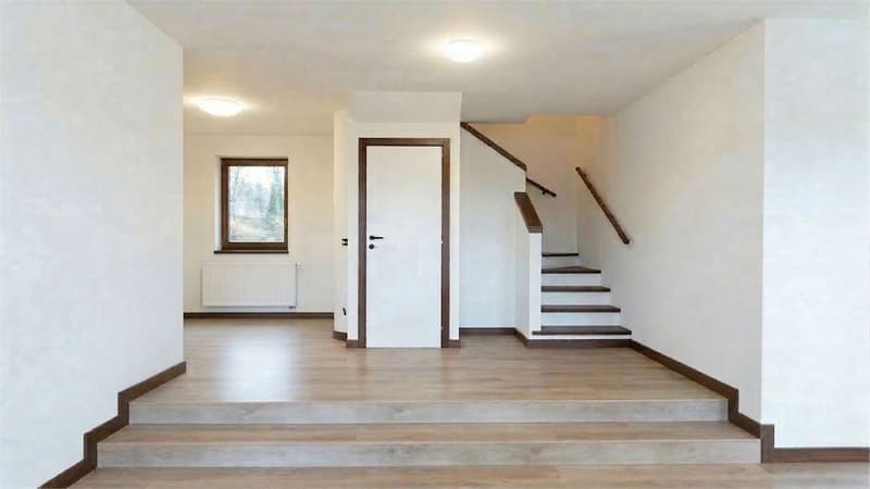 Single-family villa with south-facing solar exposure between Como and Switzerland (12)