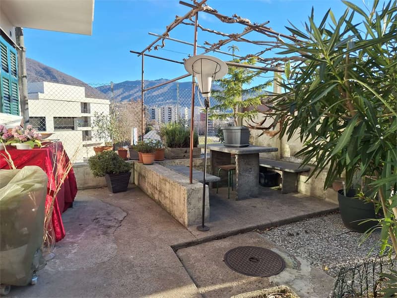 Historic Charm and Sunny: Your Peaceful Oasis in Coldrerio (2)