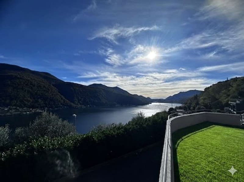 Spacious and Bright Head Villa with Unbeatable Lake View - Rent to Buy (1)