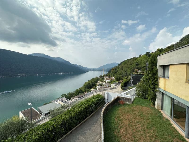 Bright and spacious head house with lake view and garden - Rent to buy (8)